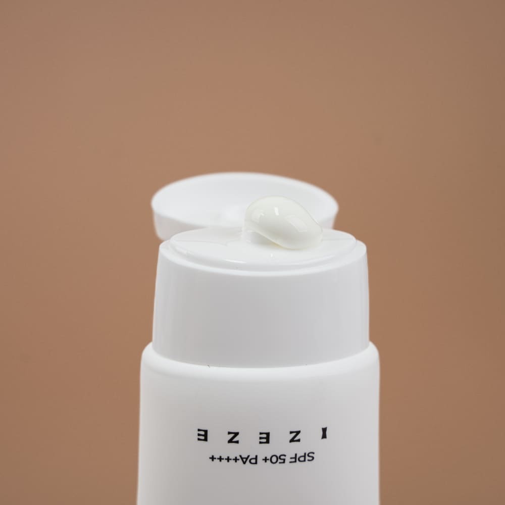 Crema cu factor de protectie SPF 50+ cu ulei de Chimen Negru, Niacinamide si unt de Shea, Black Cumin NEM, IZEZE, 50 ml